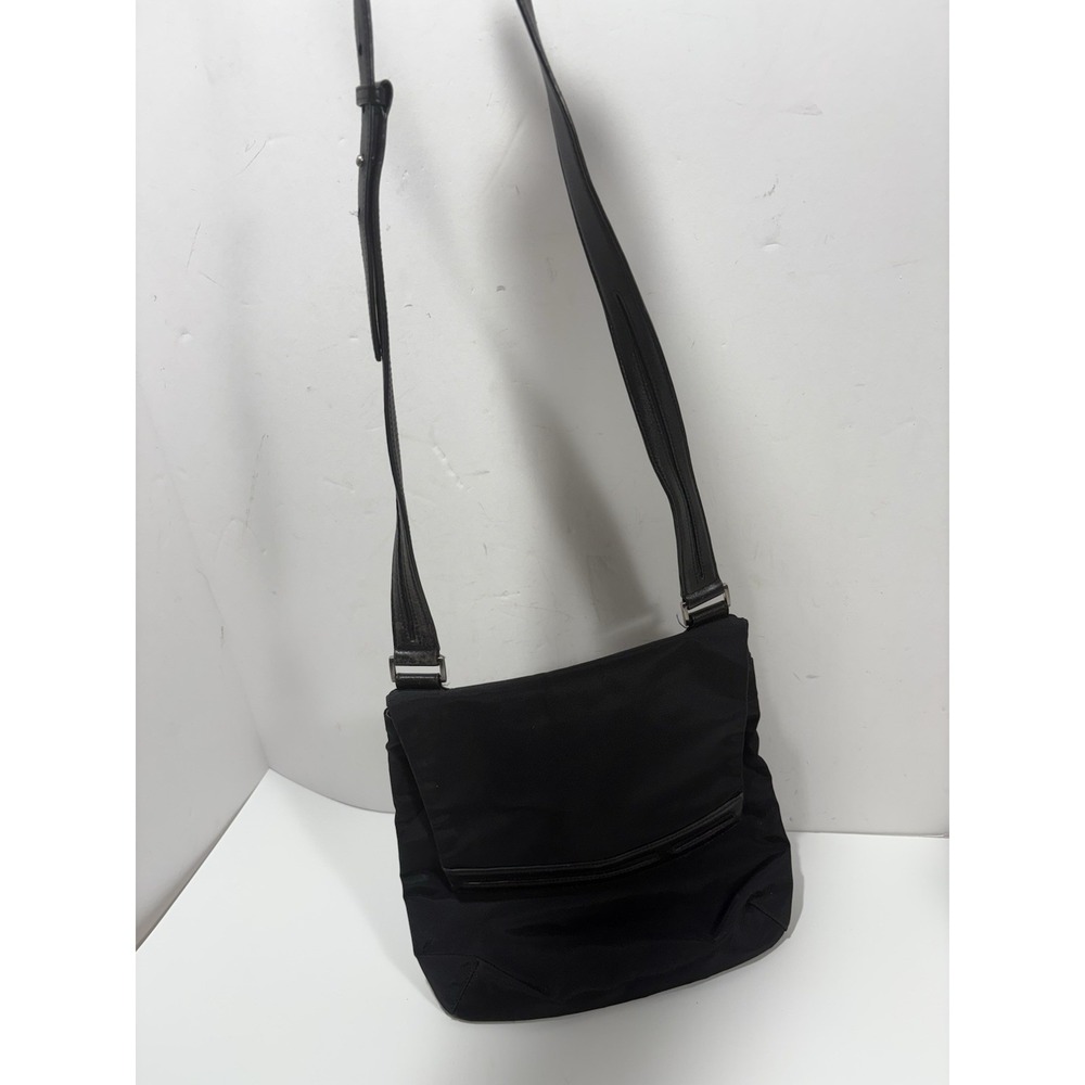Tumi Ballistic Nylon w/Leather Trim Slim Zip Messenger Bag 11" (Black) Purse